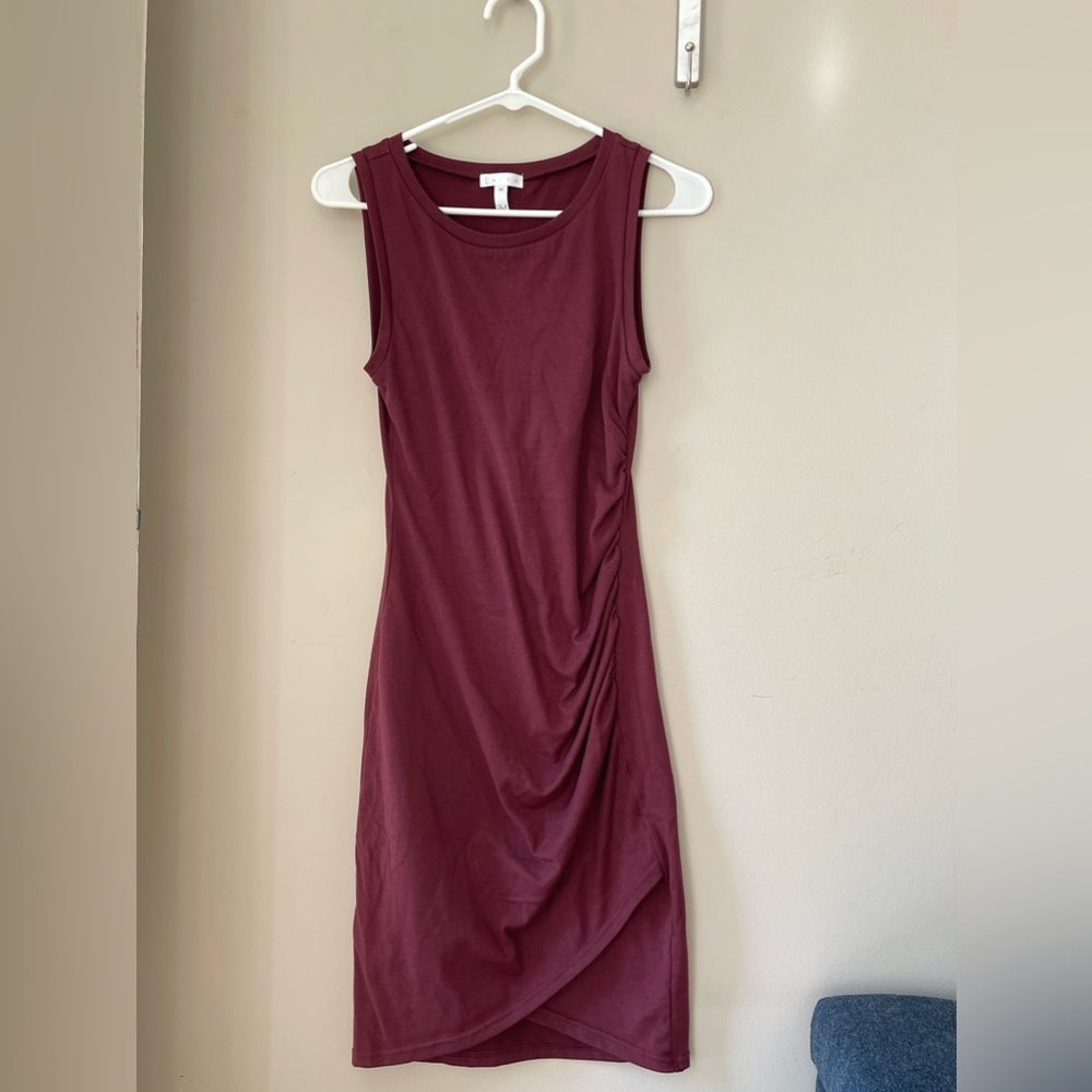 Leith Dress XS maroon color